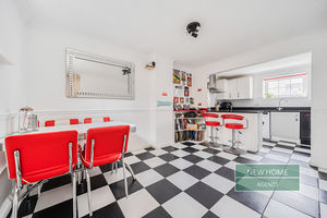 Photo 19- click for photo gallery